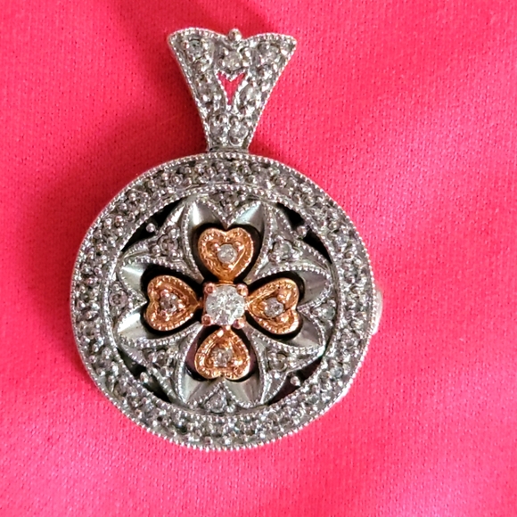 Effy locket - Picture 1 of 3